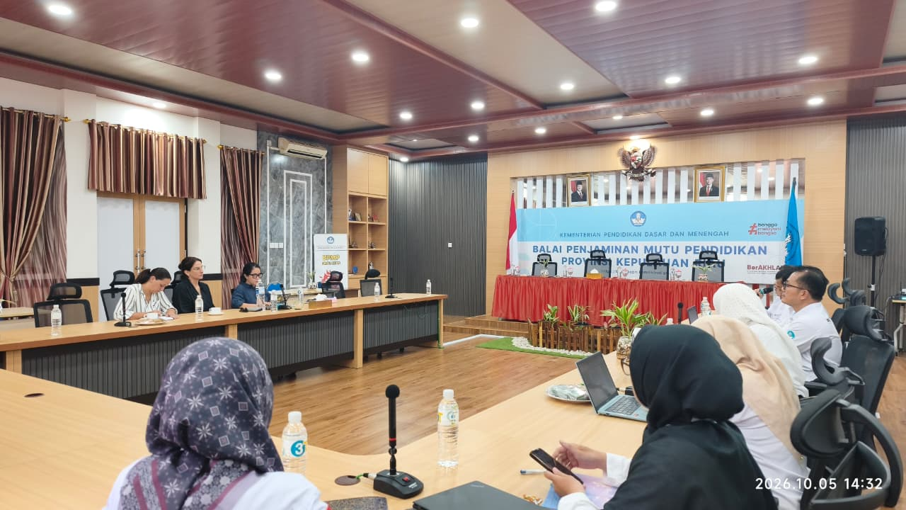 DISKUSI TERKAIT PENDIDIKAN Bersama The Island Foundation; Yayasan Peduli Kepulauan Indonesia; Advisor from Switzerland